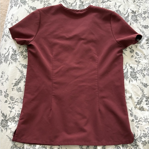 Figs Maroon Top - Picture 4 of 4